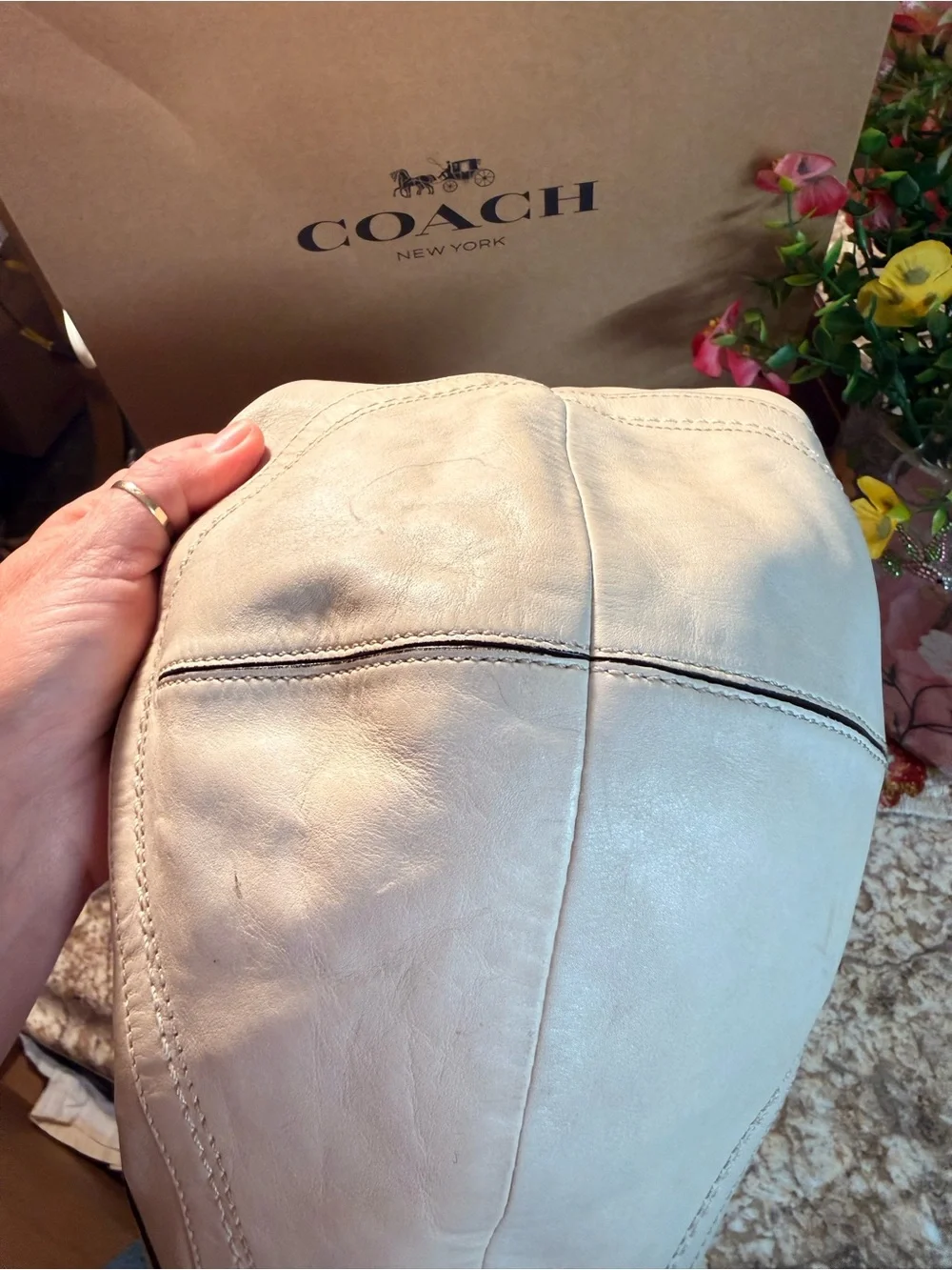 COACH White Leather Hobo Bag Daniel - Smooth Curved Silhouette